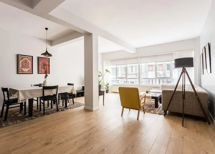 Spacious W/ Amazing Location Appartement Istambul